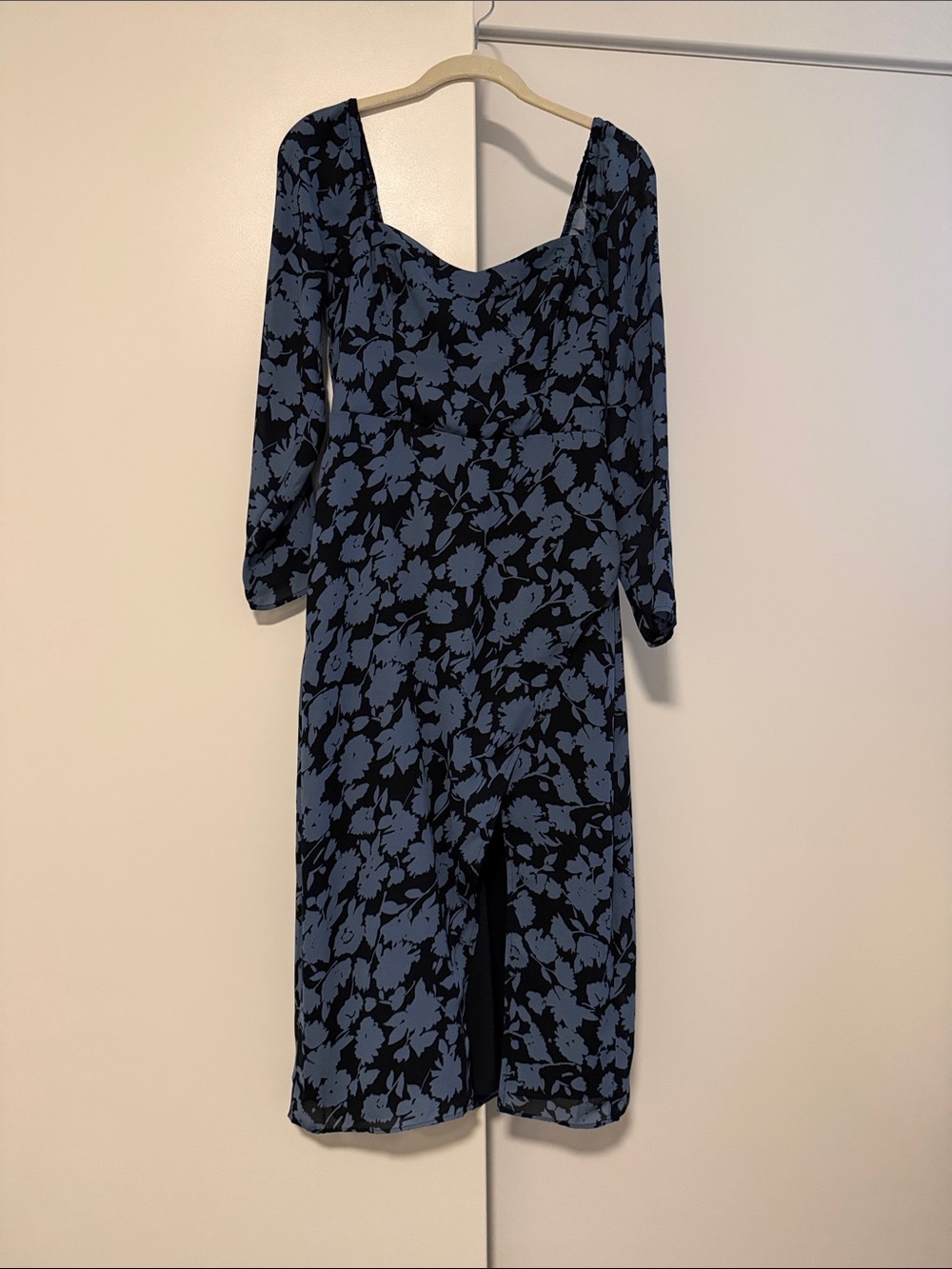 Abercrombie & Fitch Camille Dress with Black and Blue Floral Print, Long Sleeve
